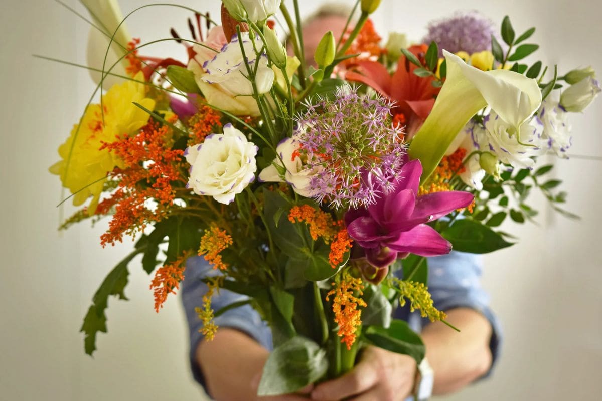 9 Flowers For Men A Masculine Flower Gift For Your Special Guy
