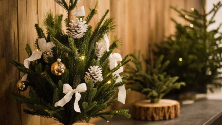 10 Charming Christmas Tree Ideas That Bring Big Holiday Joy to Small Spaces