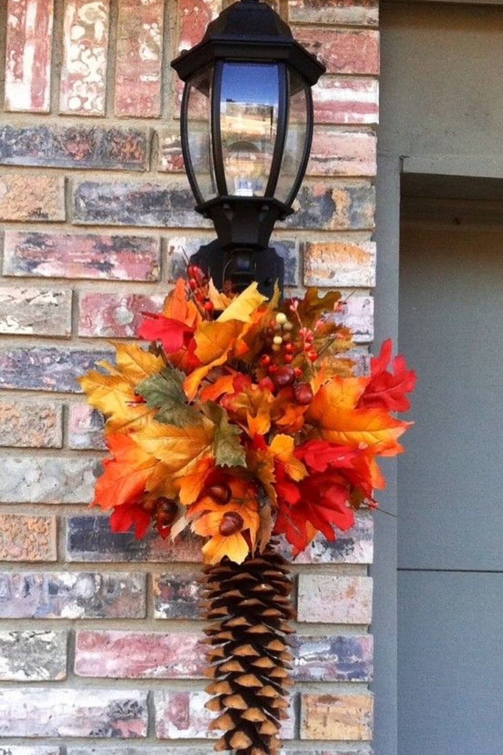 57 Creative Fall Pinecone Decorations You'll Love - DigsDigs