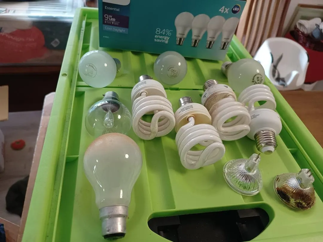 Changed out all the bulbs in our new place for 9w LED ones. Considering  some of the old ones were 75w I assume the previous owners were  millionaires. : r/Frugal