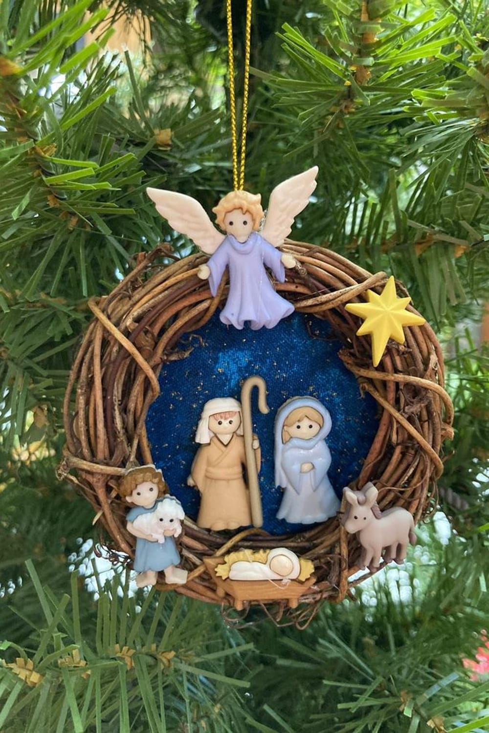 Handcrafted, Original Design, Nativity Ornament, 3 Grapevine Wreath in a  Gift Box Free US Shipping - Etsy in 2024 | Christmas ornament crafts,  Nativity crafts, Nativity ornaments