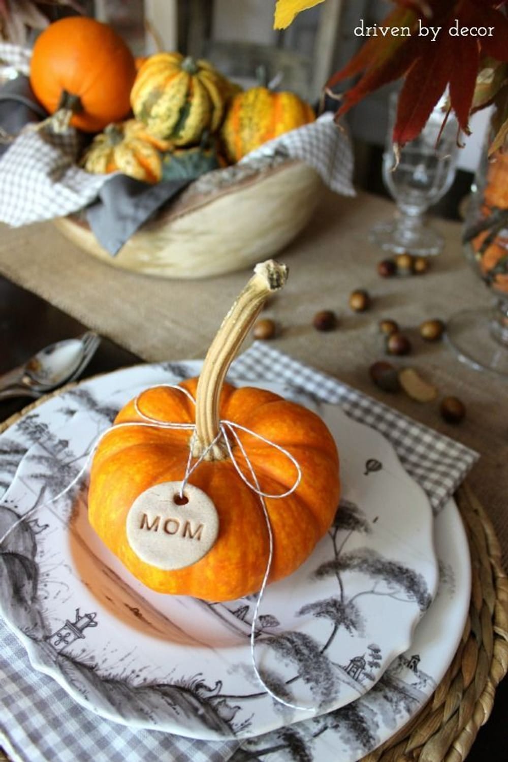 Simple Thanksgiving Table Decor Ideas