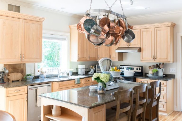 The ’90s Kitchen Trend We’re Finally Saying Goodbye To