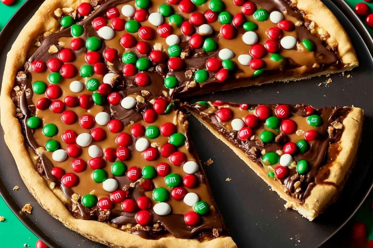 7 Creative Variations of Holiday Cookie Pizza to Try This Season