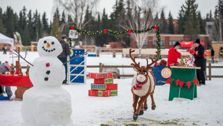 7 Outdoor Christmas Games for Frosty Fun With Friends and Family