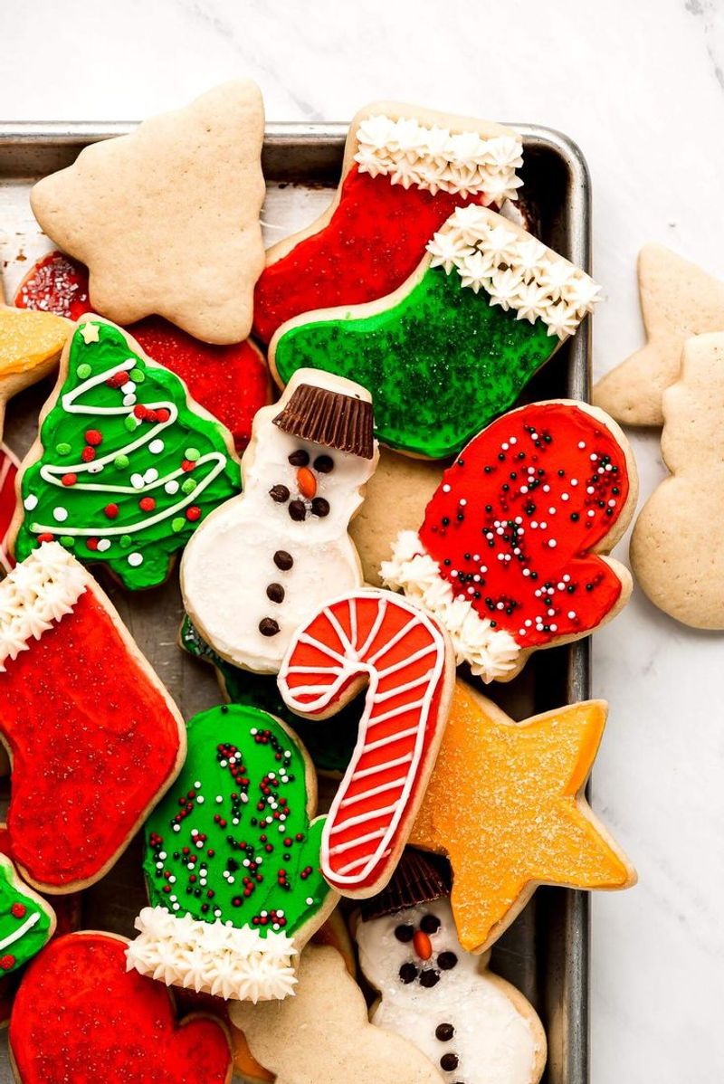 Bake Christmas Cookies