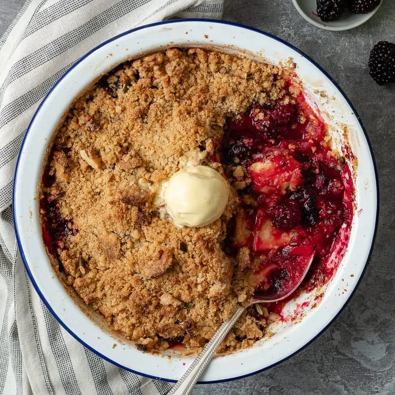 Blackberry Apple Crumble