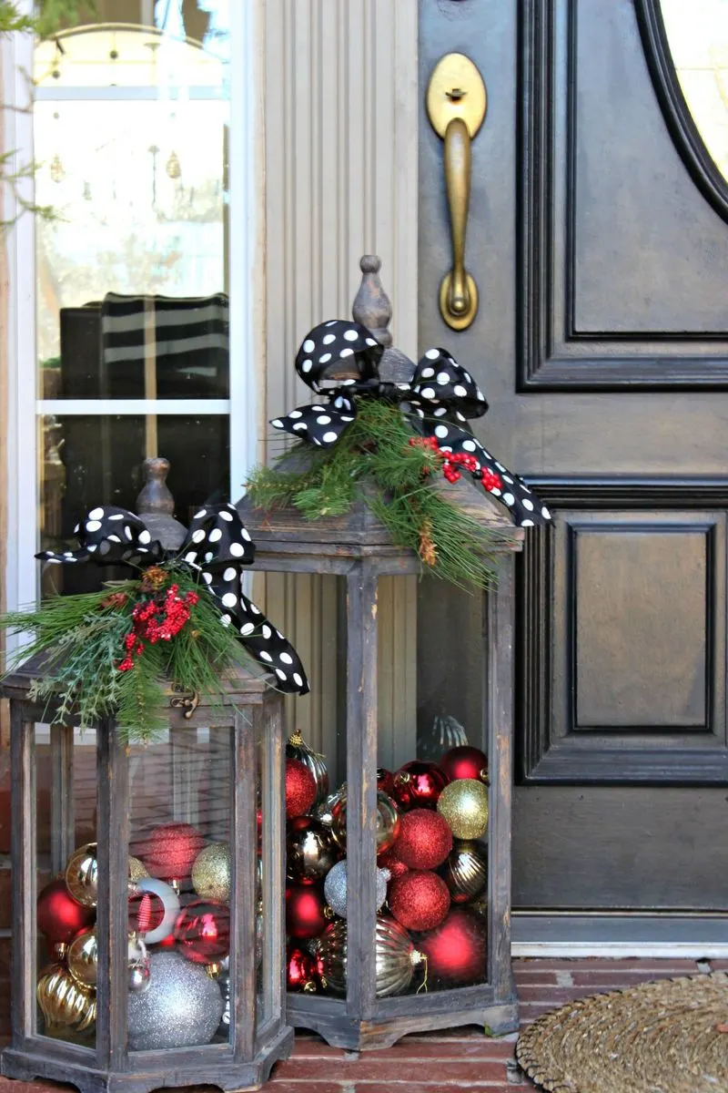 Chic Christmas Lanterns