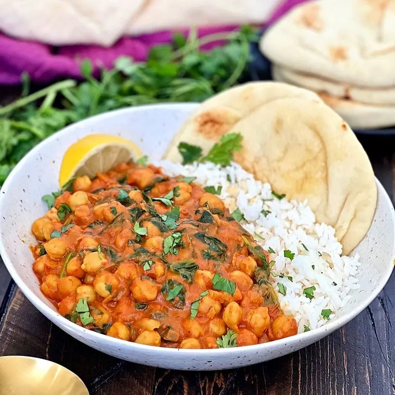 Chickpea and Spinach Curry