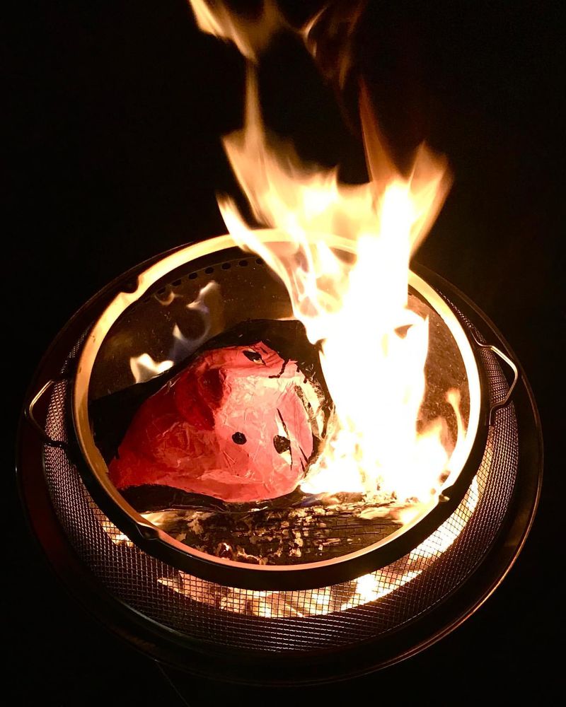 Ecuadorian Effigy Burning