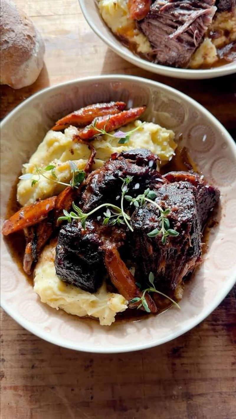 Garlic and Red Wine Braised Roast Beef