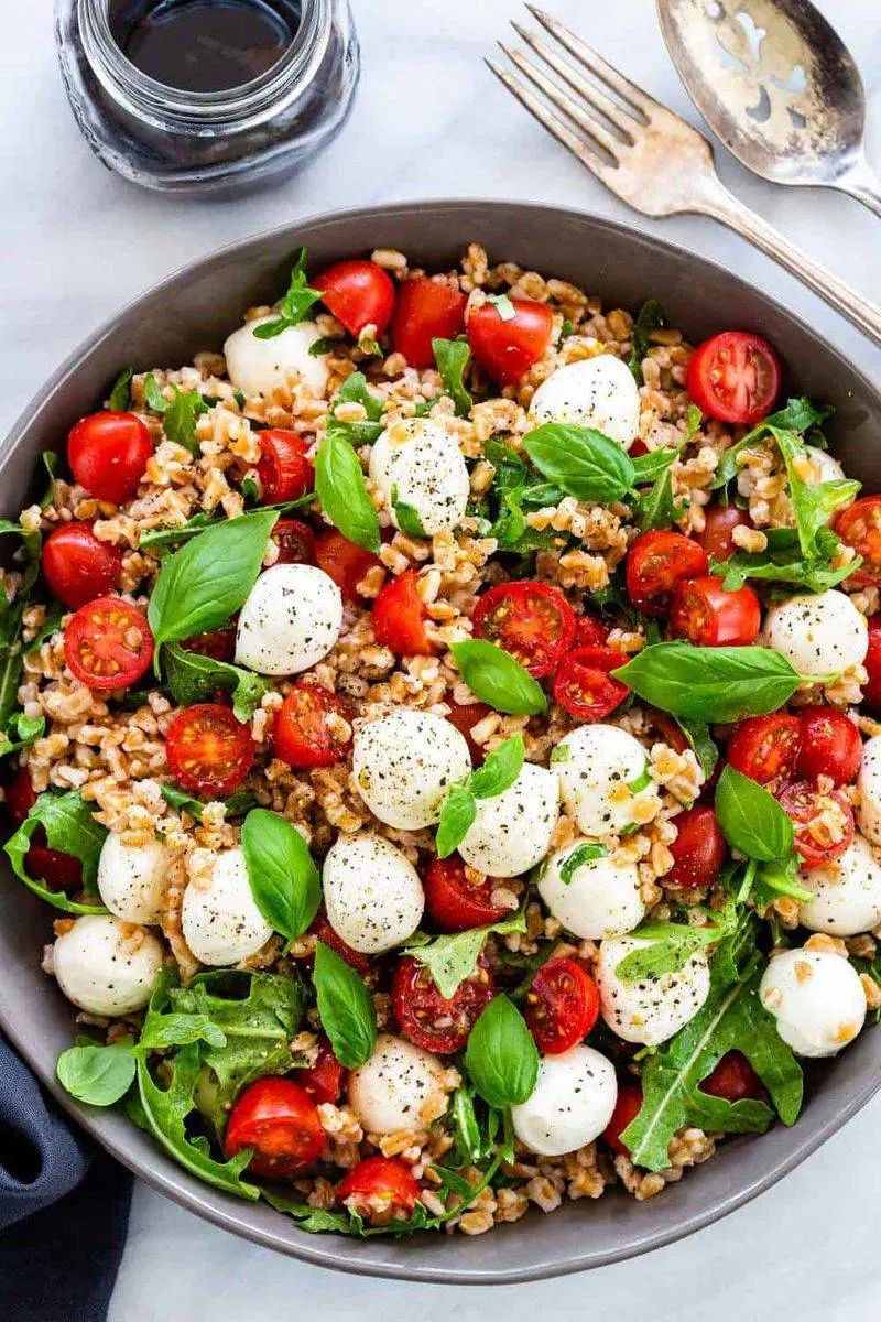 Italian Caprese Farro Bowl