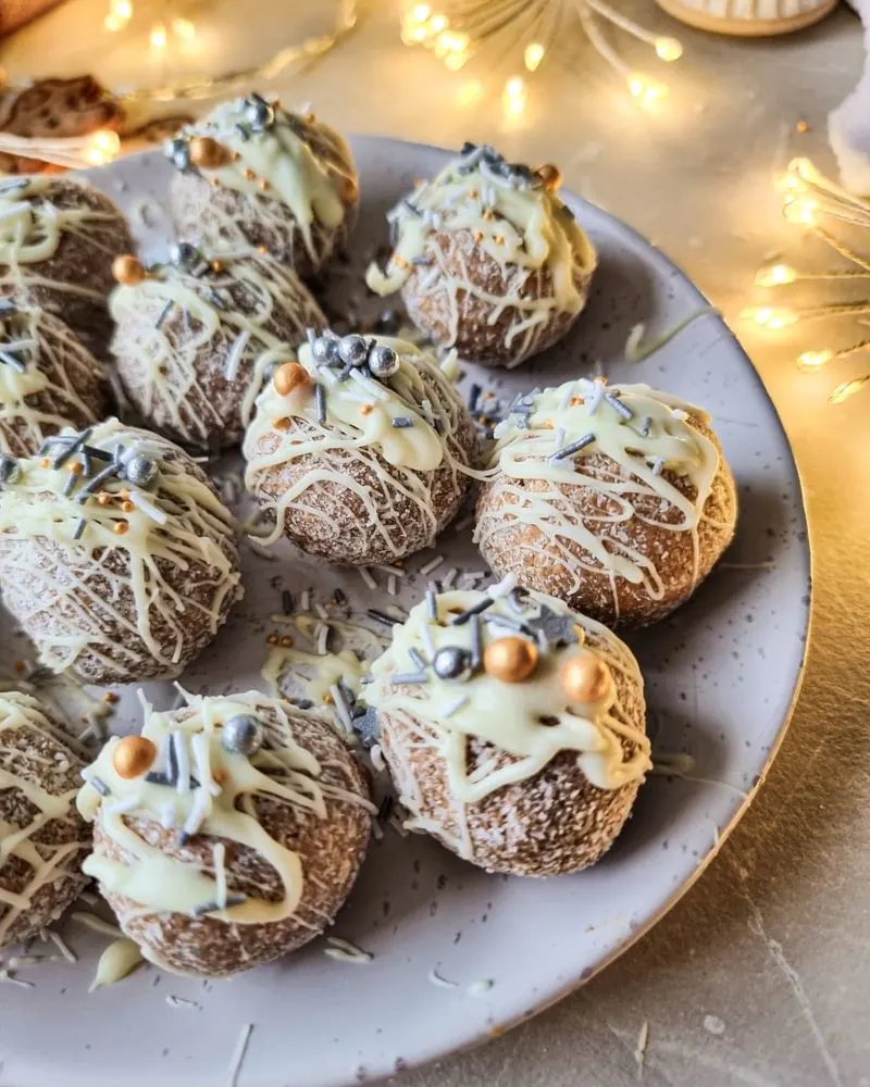 No-Bake Gingerbread Truffles