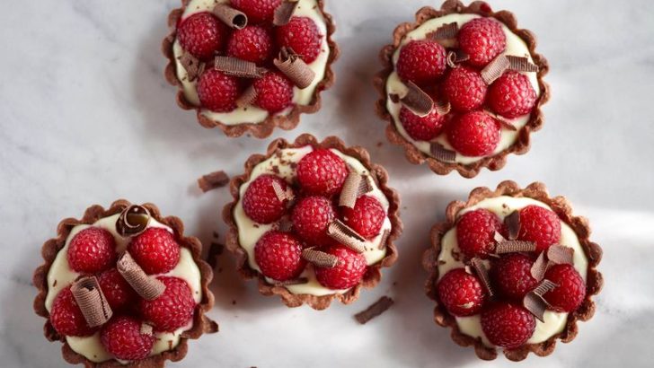 11 Festive No-Bake Christmas Desserts for Easy Celebrations