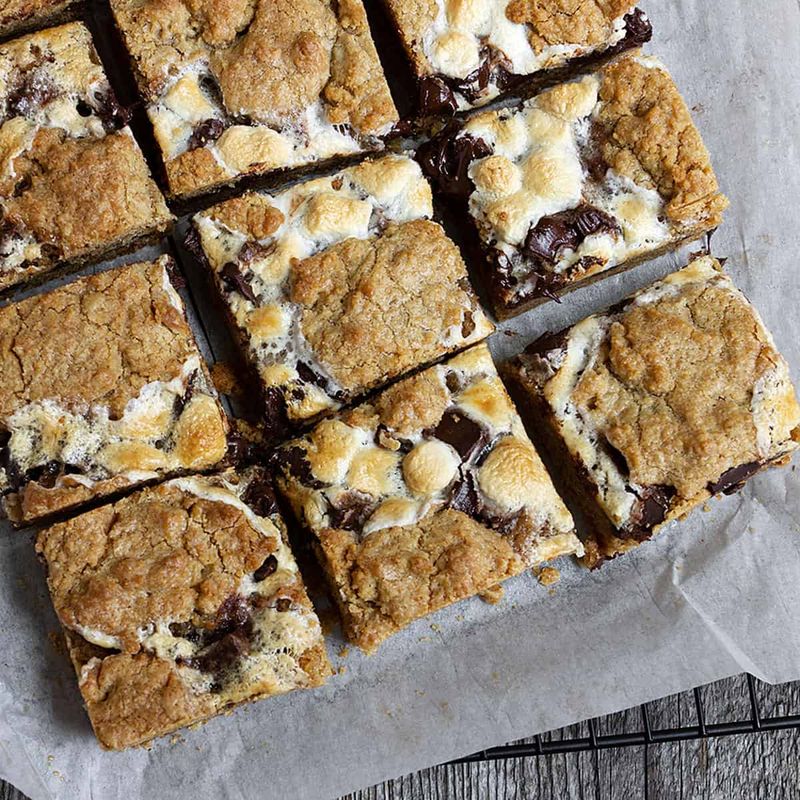 S'mores Cookie Bars