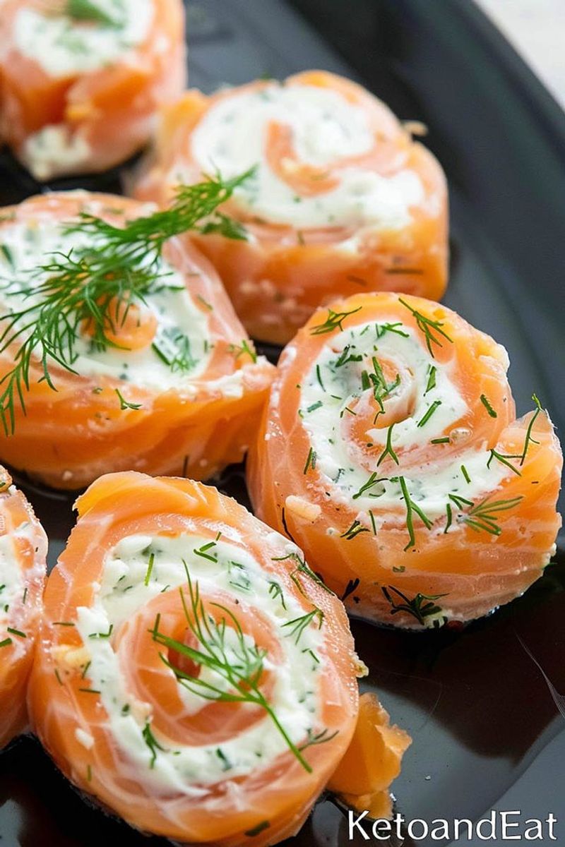 Smoked Salmon and Cream Cheese Roll-Ups