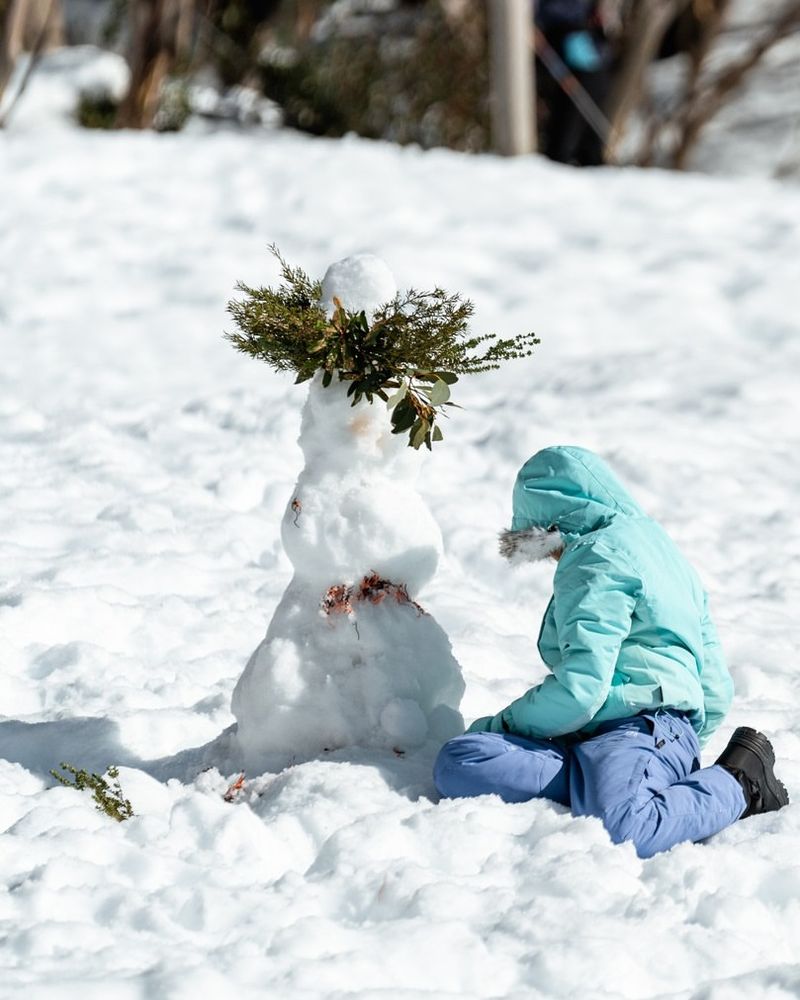 Snowman Building Contest