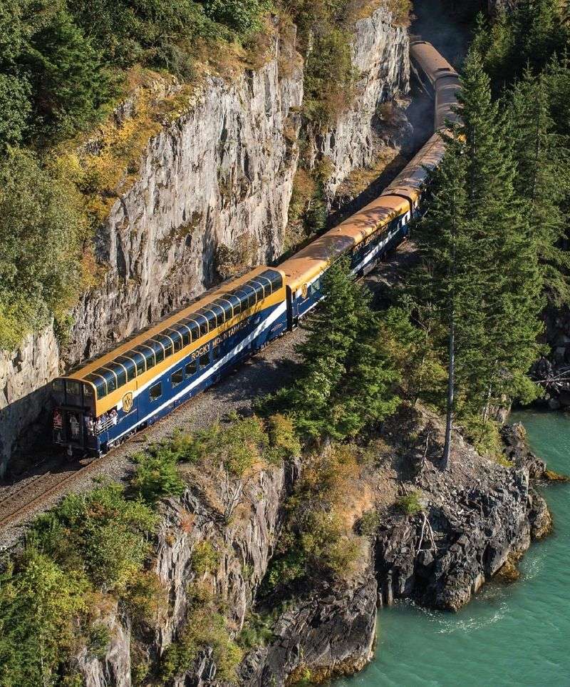 The Rocky Mountaineer, Canada