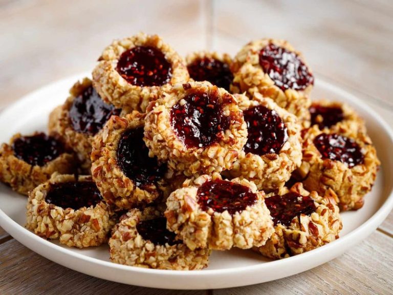 14 Irresistible Christmas Cookies Santa Will Love