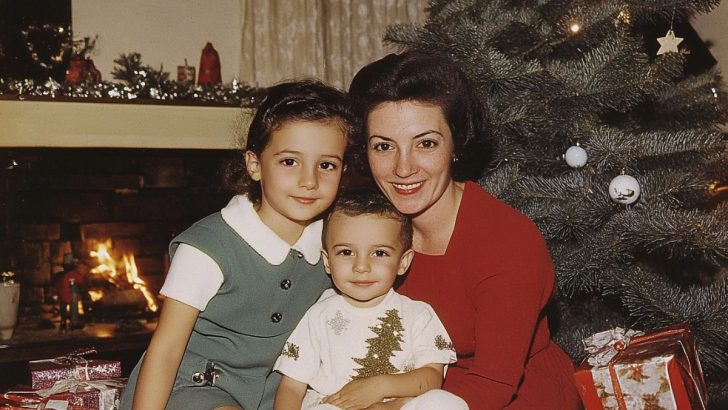 Why We’ll Never Let Go of These 7 Childhood Christmas Traditions