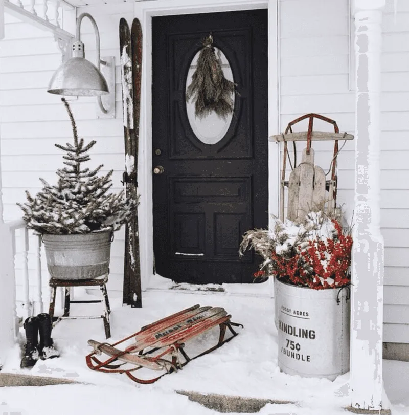 11. Seasonal Accents and Decor