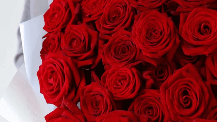 24 Floral Arrangements for a Romantic Valentine’s Day