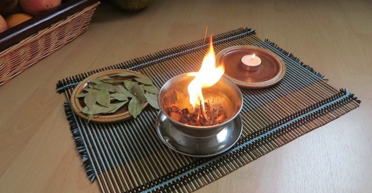 8 Things That Happen When You Burn a Bay Leaf at Home Every Night
