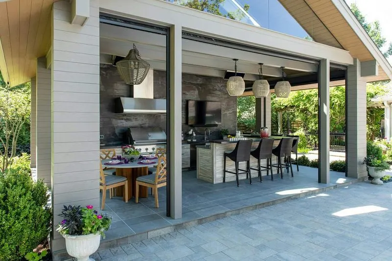 Retractable Awning