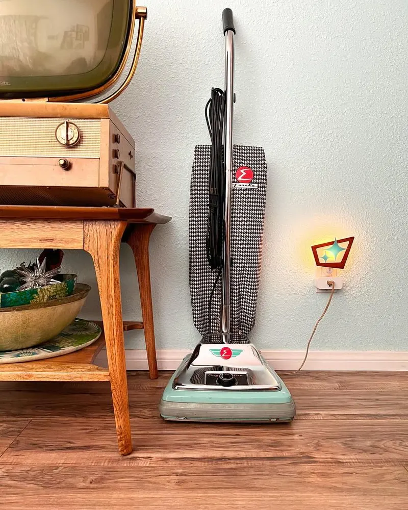 Retro Vacuum Cleaner