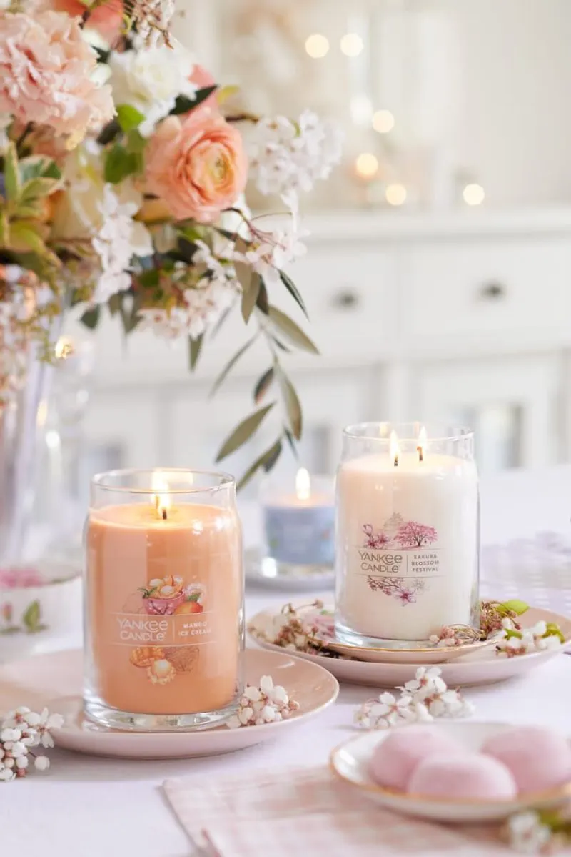 Warm Candlelight Blooms