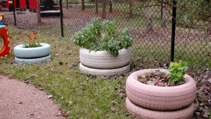 17 Clever Ways to Use Recycled Materials for Your Garden Design