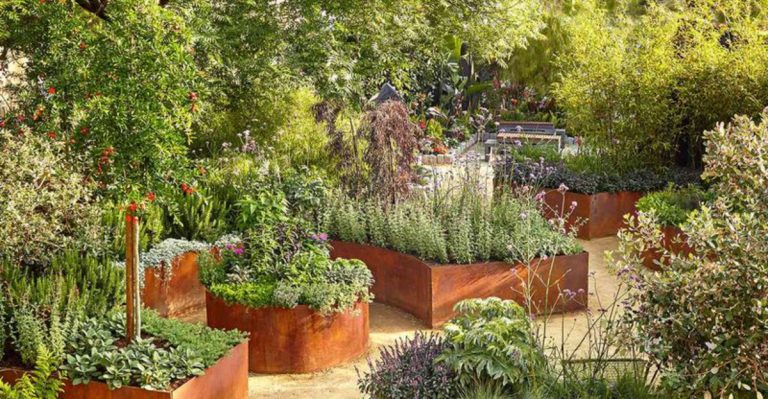 26 Backyard Hardscaping Ideas That Will Make Maintaining Your Yard Stress-Free