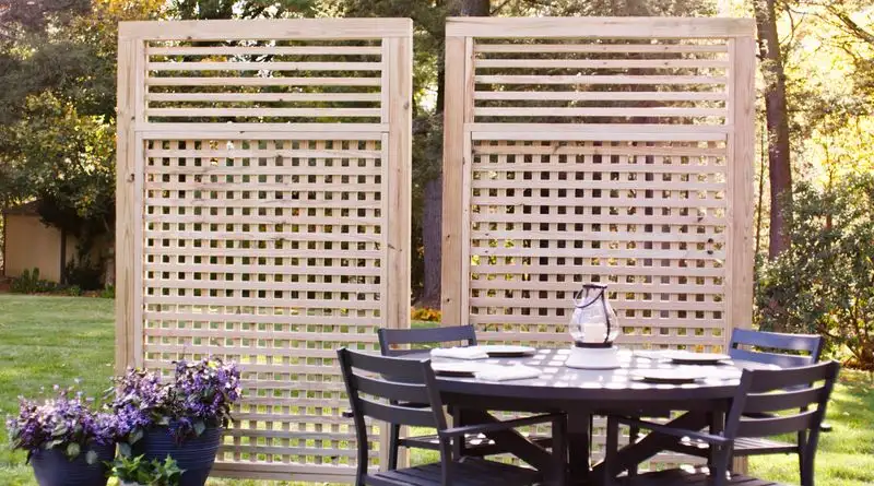 Lattice Screens