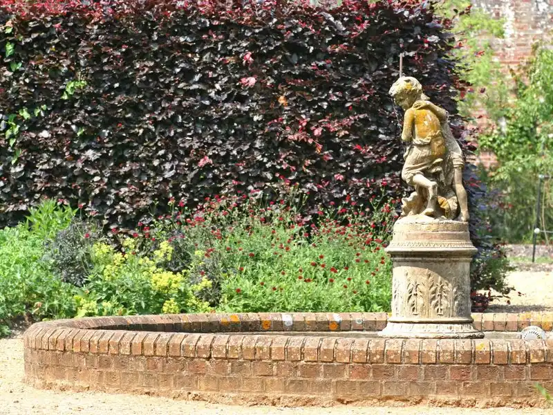 Overusing Statues