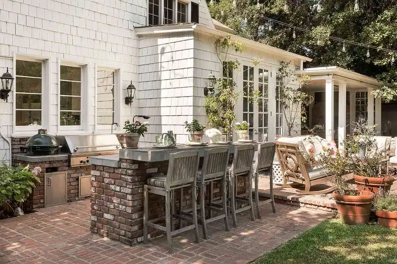 Prepare for Outdoor Entertaining