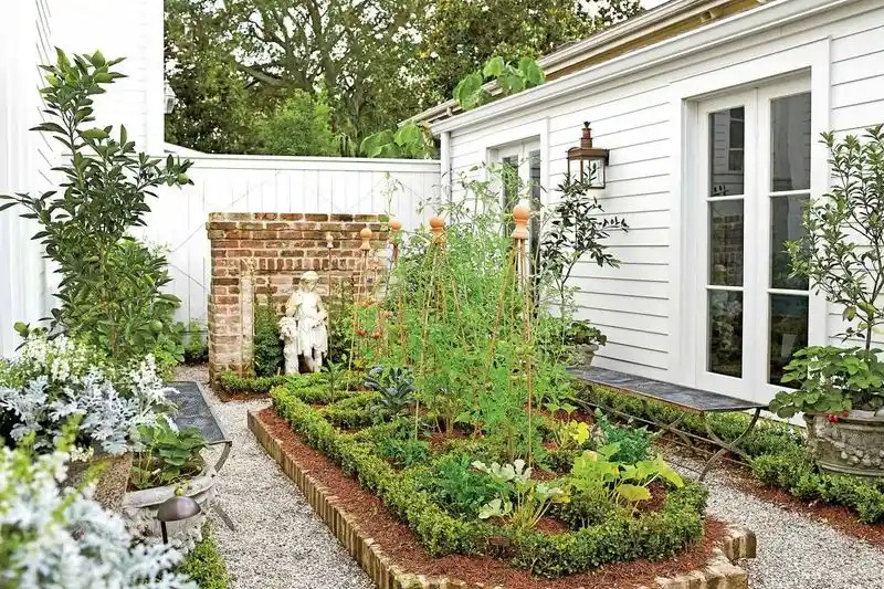 Secondhand Garden Supplies