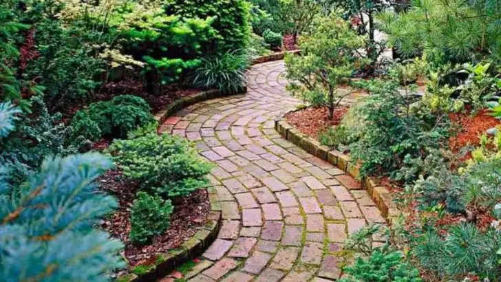 13 Easy Ways to Bring English Garden Charm to Your Backyard