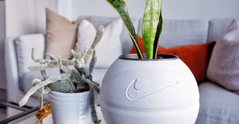 15 Ways to Repurpose Old Containers into Stylish Garden Planters
