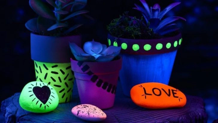16 Tips for Creating a Garden That Glows at Night