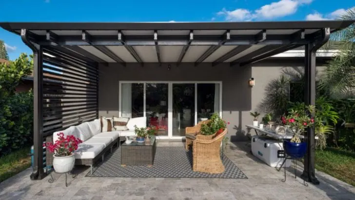 18 Differences Between Patios and Porches That Homeowners Should Know