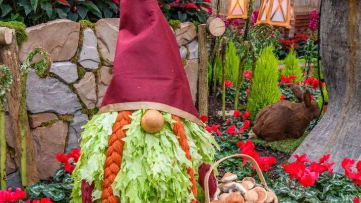 19 Unusual Garden Decorations To Add Fun In Your Backyard