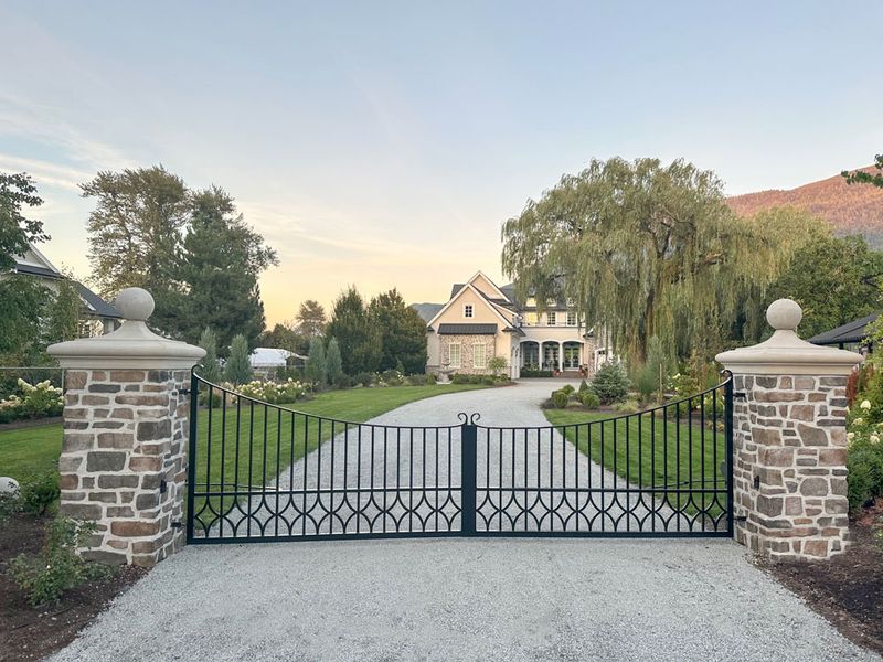 French Provincial Gate