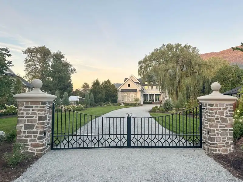 French Provincial Gate