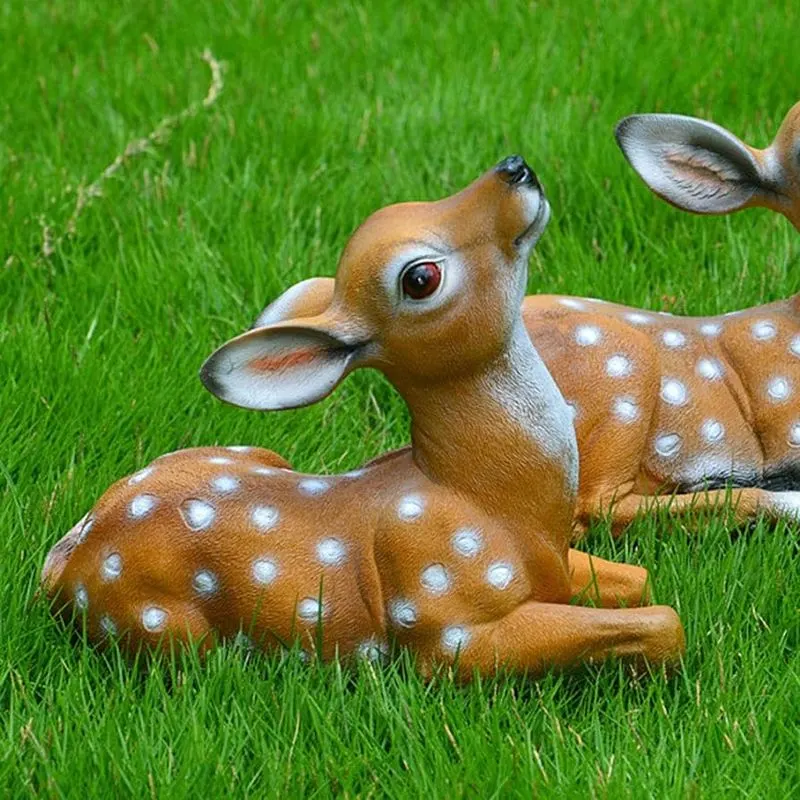 Gentle Deer Family