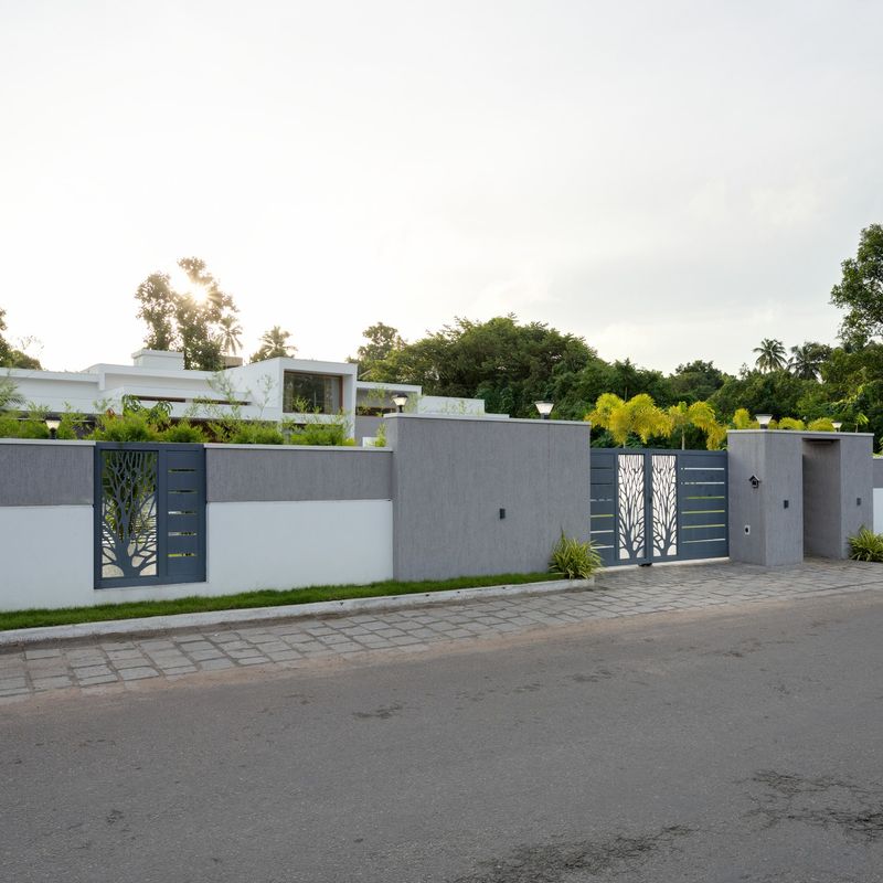 Modern Minimalist Gate