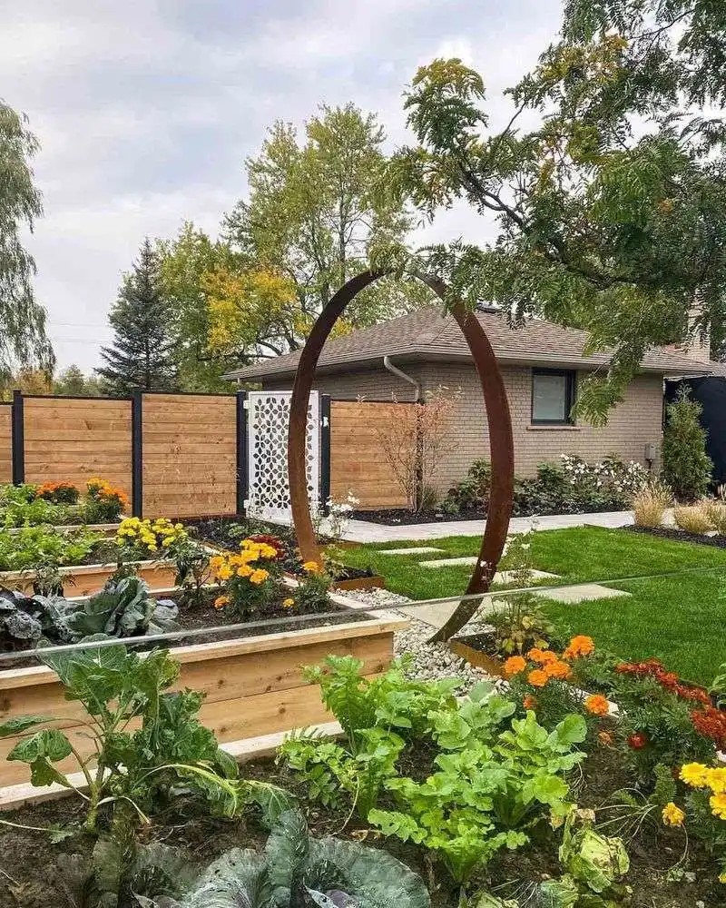 Over-the-Top Garden Ornaments