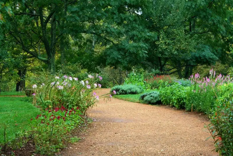 Pea Gravel Walkway