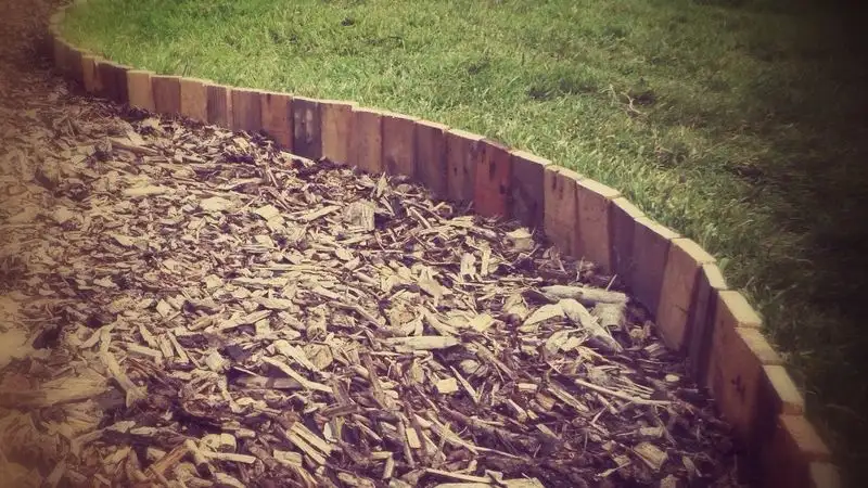 Recycled Pallet Edge