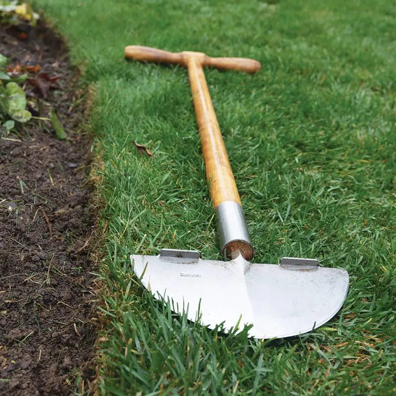 Lawn Edging Techniques