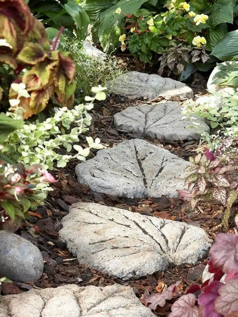 Concrete Leaf Imprint Stepping Stones